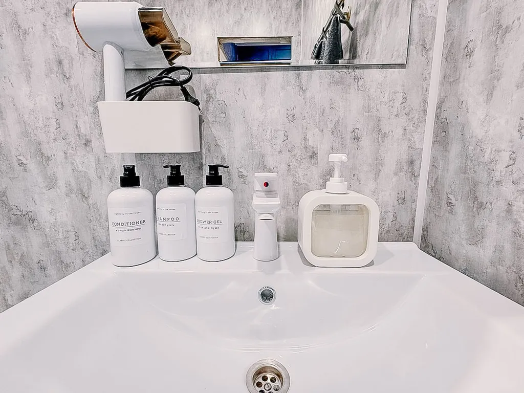 Свежая трешка с раздельными комнатами в тихом районе города