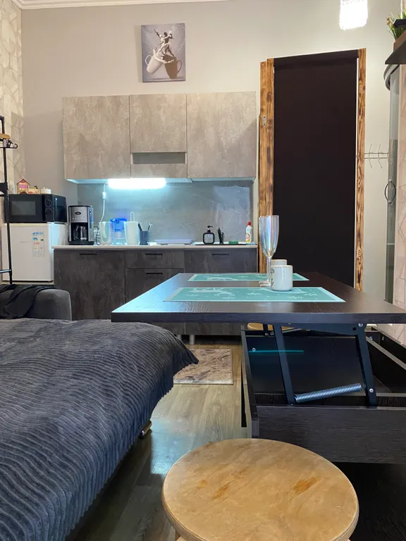 Маленькая да удаленькая