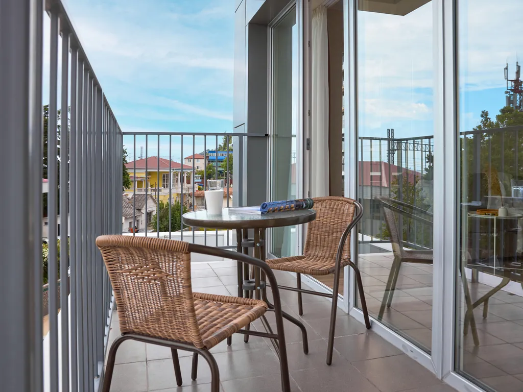 Двухкомнатная квартира с прямым видом на море в ЖК Каравелла Портигали