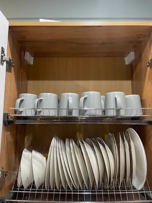 Уютный современный дом в лесу