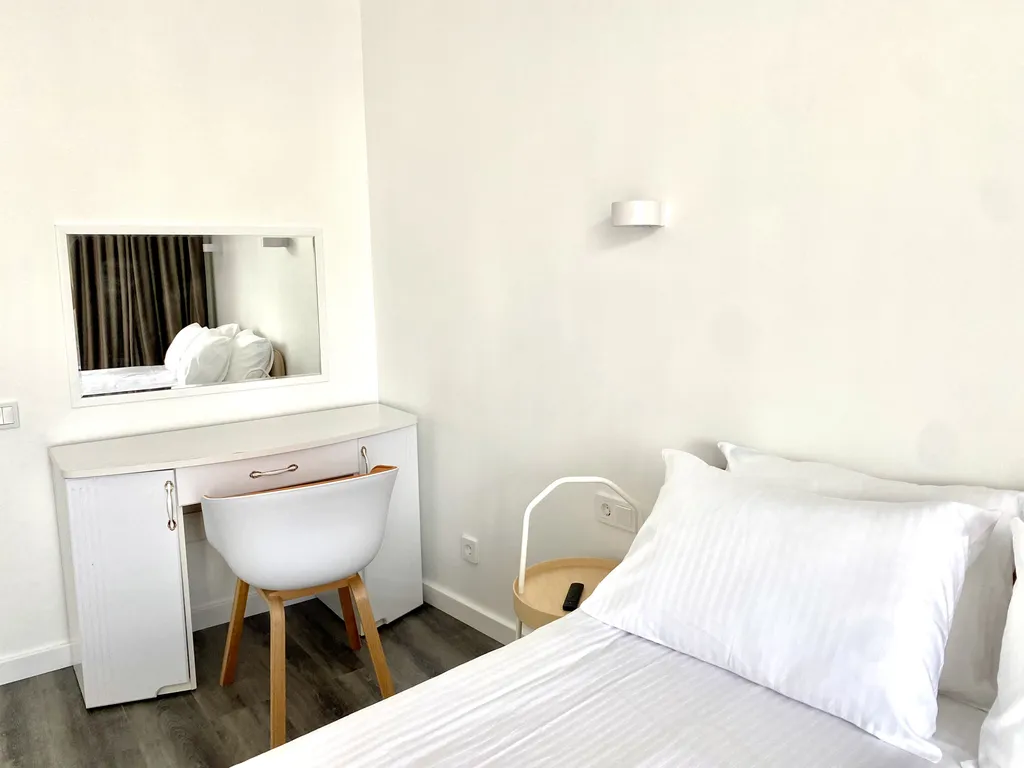 Апартамент с 2 спальнями и с 2 балконами