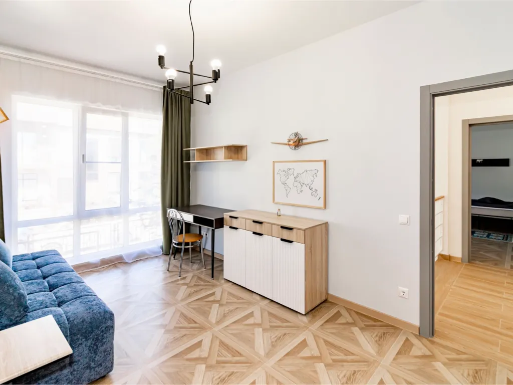 Новый дом с бассейном, сауной и панорамным видом на горы