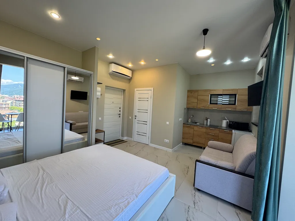 Апартамент возле моря