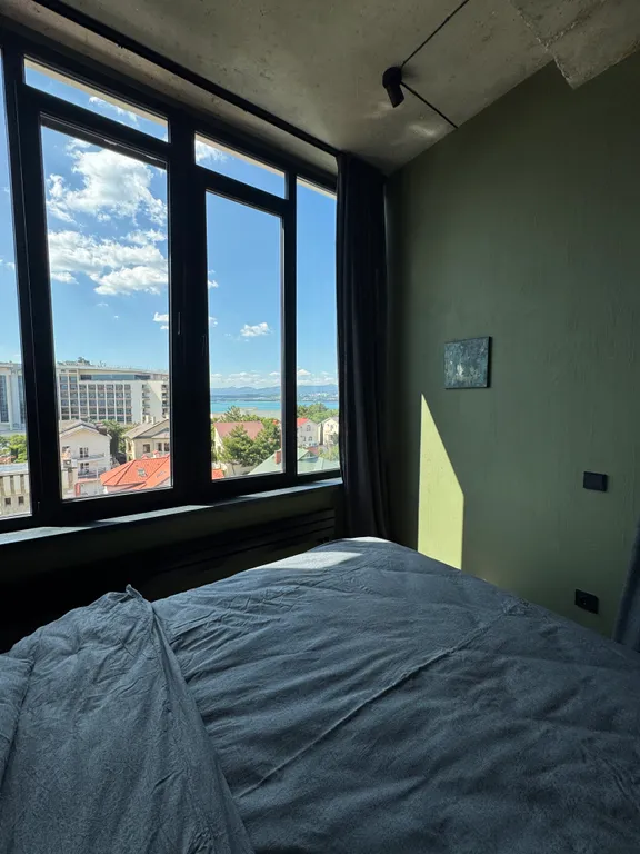 Квартира Большая 1к квартира в стиле эко-лофт, с панорамным видом на море — Геленджик