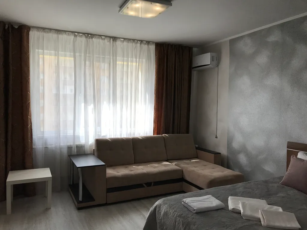 Квартира Квартира 1комн возле Планеты с деревянным балконом — Красноярск