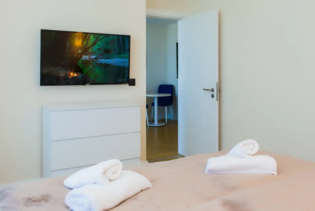 Orbi city view 14-13