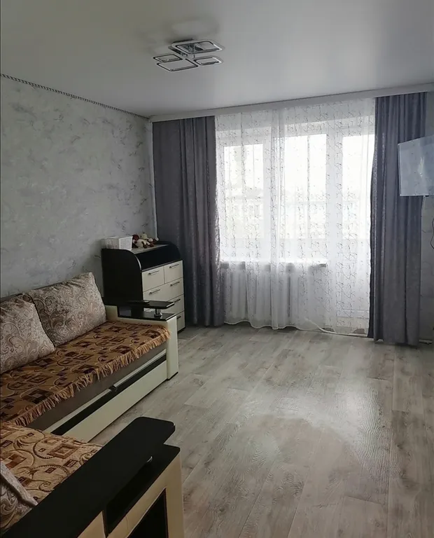 Сдается чистая, уютная 2-х комнатная квартира со всеми удобствами.