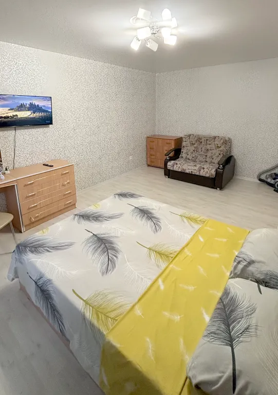 Светлая евро-двушка в Кошелeв парке. Для семьи или для работы.