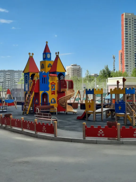 Квартира Светлая и уютная квартира — Екатеринбург