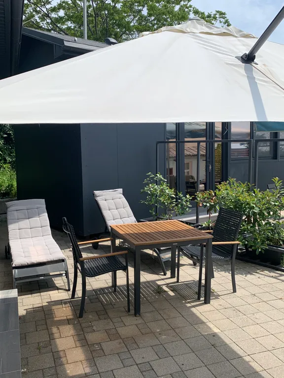 Коттедж Дом со своим бассейном в центре п. Лазаревское — Лазаревское