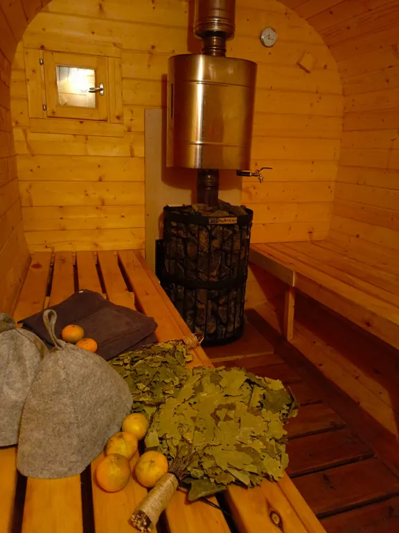 Уютный домик с баней у реки