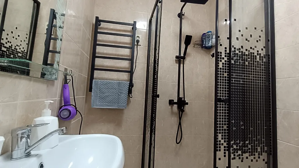 Чудесная квартира с двумя балконами и шикарным видом