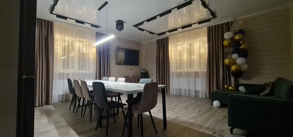 Большой современный и уютный дом