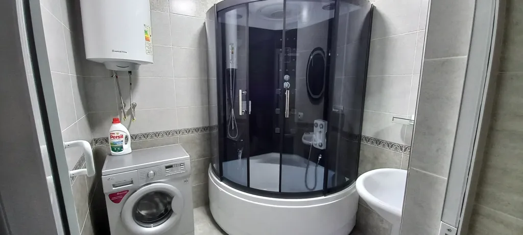 Приватный дом, 3 спальни, 2 минуты пешком до Регистана