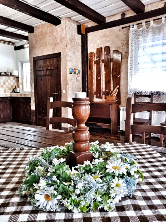 Коттедж под Минском с баней, озером, беседкой