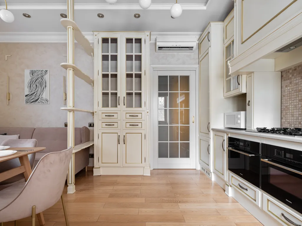 Квартира Модная Четверка с тремя ванными комнатами — Москва