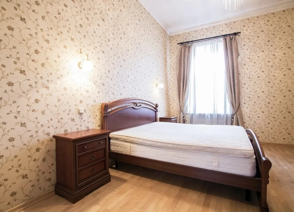 Avrora 3br apartment