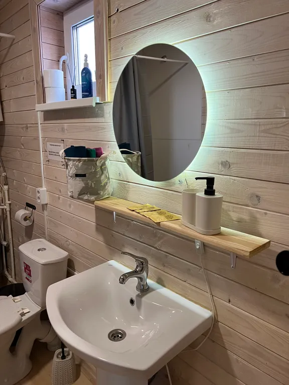 Коттедж на берегу озера