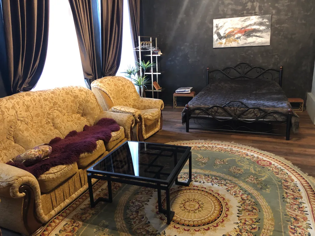 Уютная квартира в центре города — аренда посуточно в Саратов