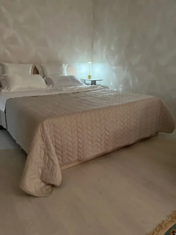 Квартира Уютная квартира с новым ремонтом в центре — Элиста