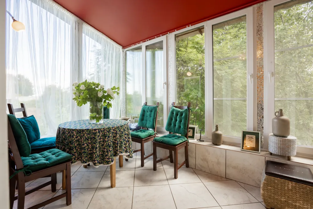 Розовая дача в Грузино