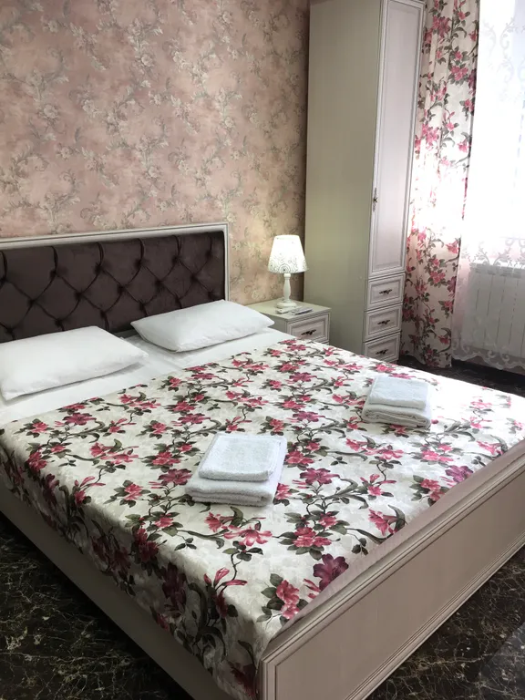 Светлая квартира с оборудованной кухней у моря