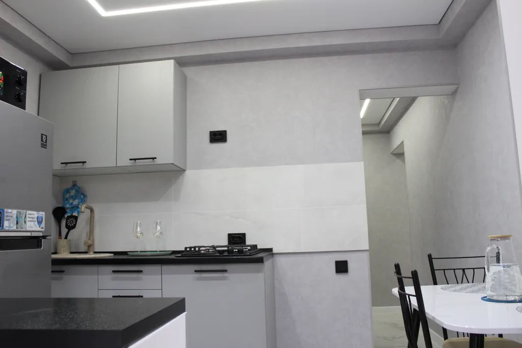 Уютная квартира с панорамными окнами