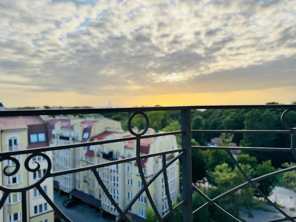 Квартира с видом на море  Над облаками