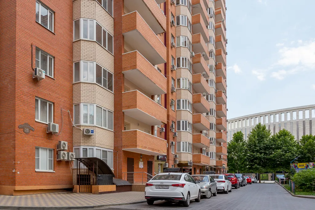 Апартамент LikeHome Карамель c видом на стадион и парк