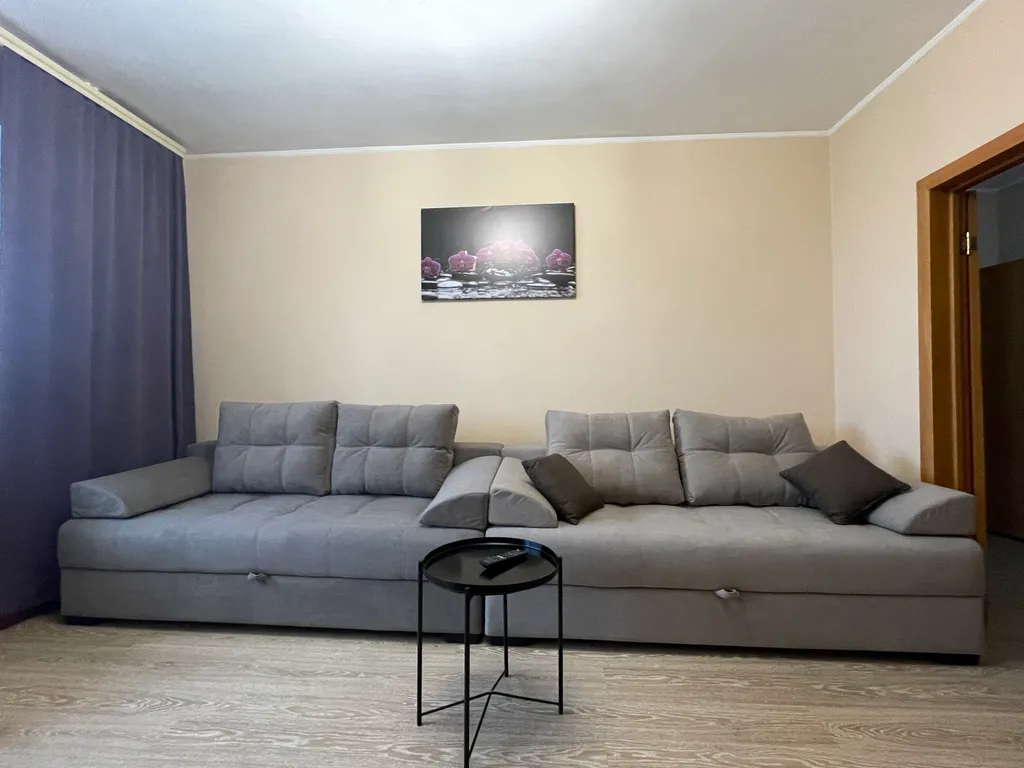 Квартира для большой семьи в центре города — аренда посуточно в Горно-Алтайск