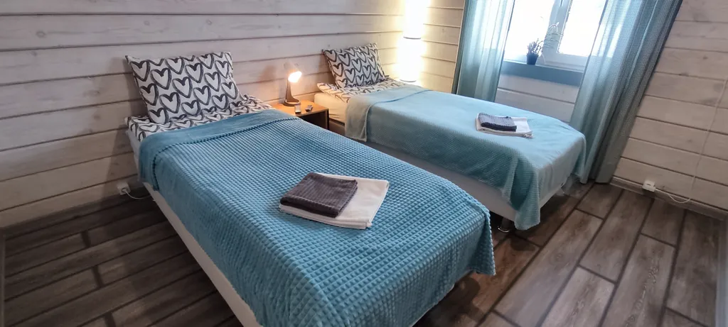 Уютный коттедж у озера с сауной