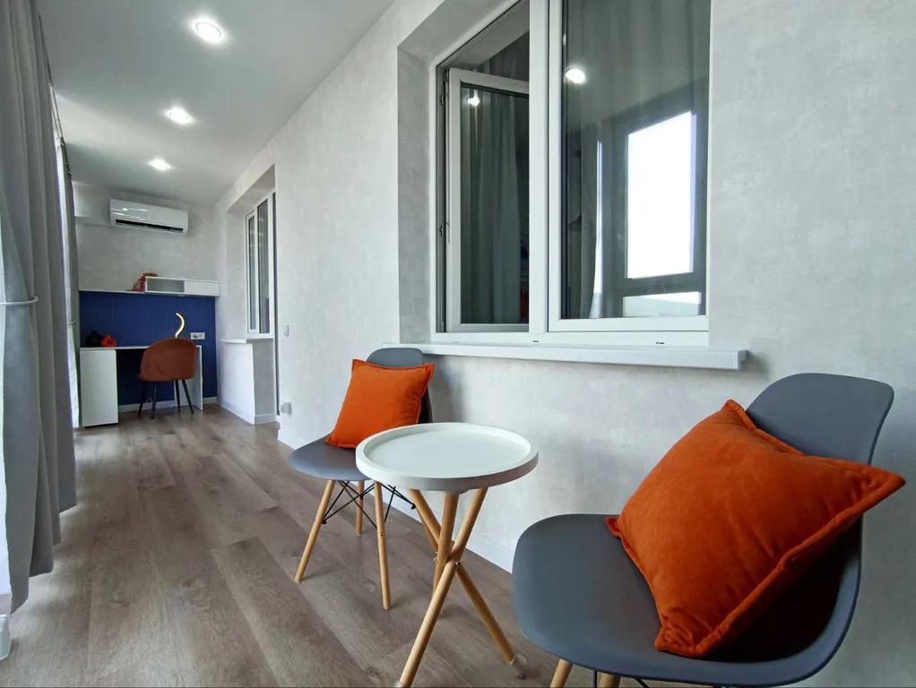 1-комнатная квартира с утепленной лоджией в 9 мин от исторического центра