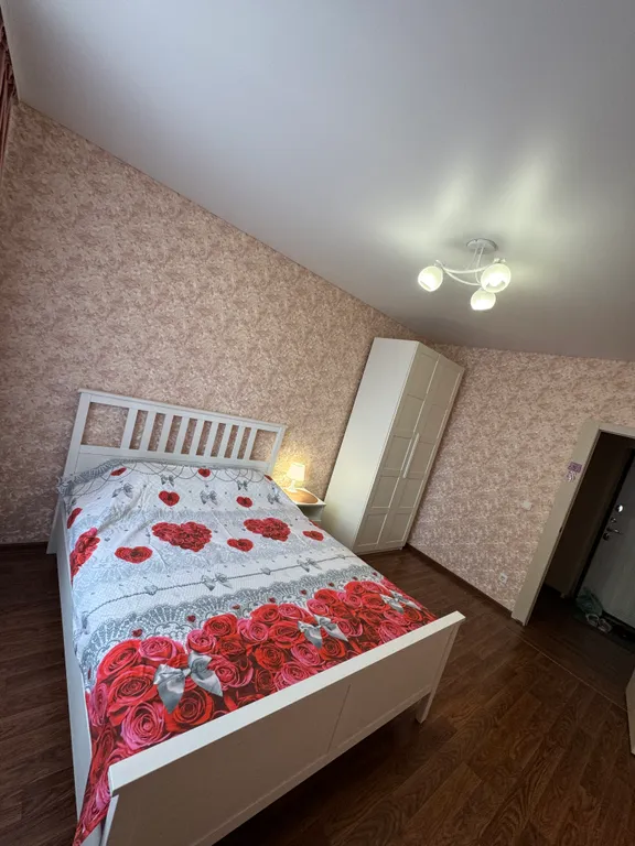 Омск Кировский у ТЦ Мега