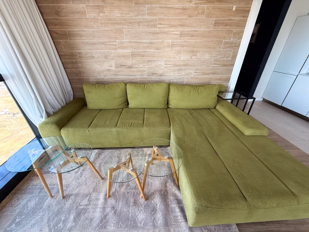 Трехкомнатная квартира на берегу моря, Porta Batumi Tower