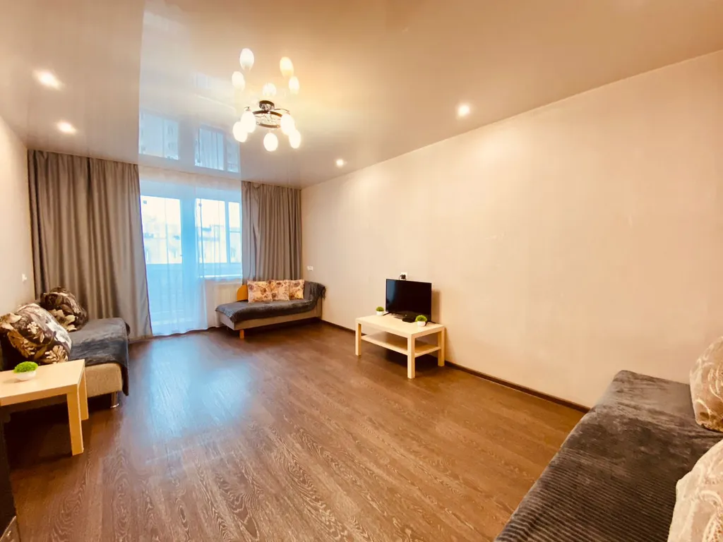 Двухкомнатная квартира на Ореховой 5