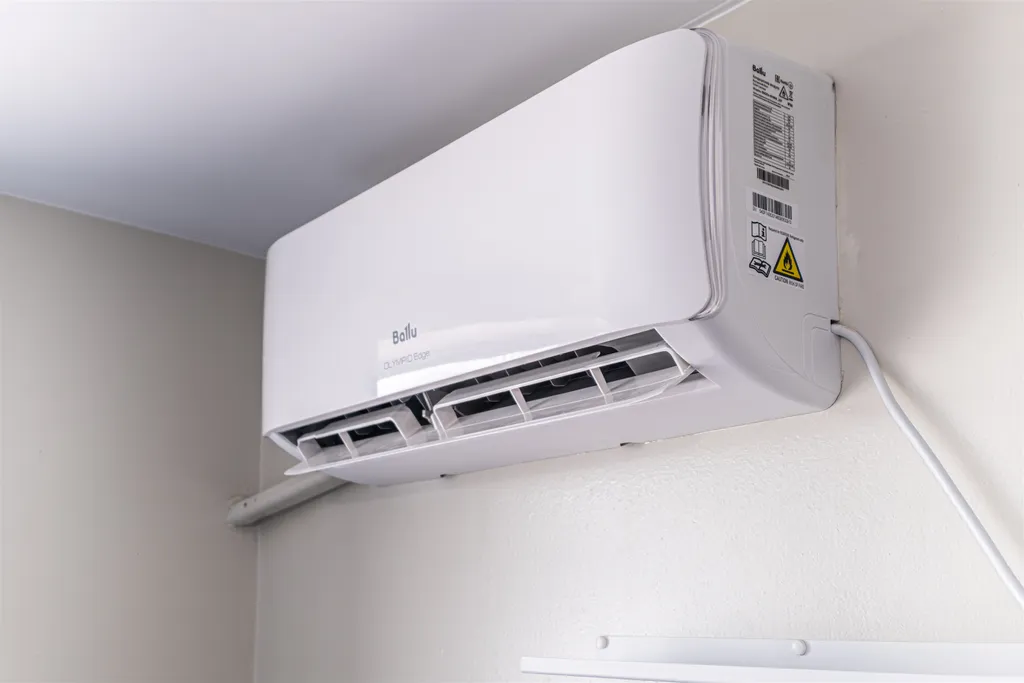 Современная студия в стиле "scandy" (4 спальных места +1). ЖК Гармония