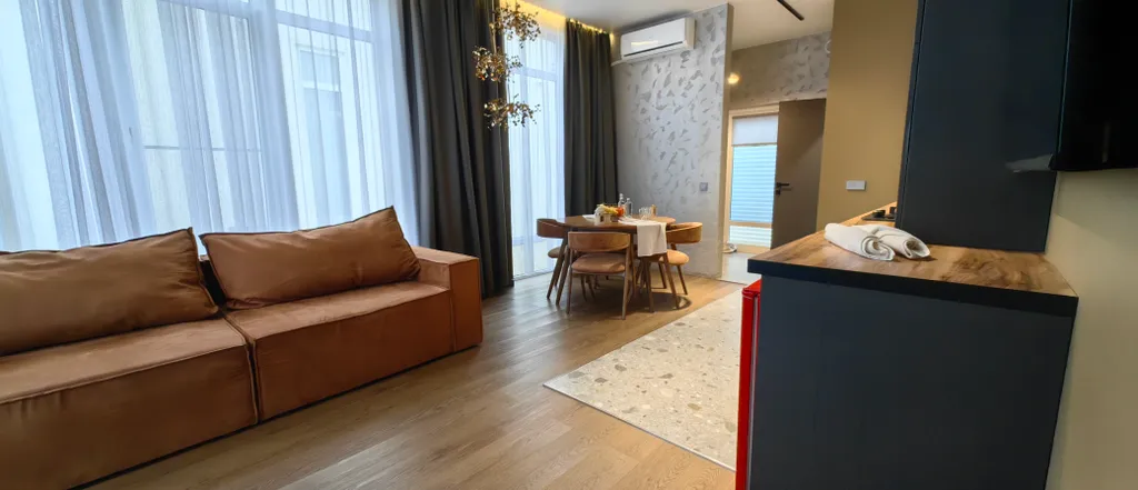 Шикарный коттедж с подогреваемым бассейном, сауной и зоной барбекю