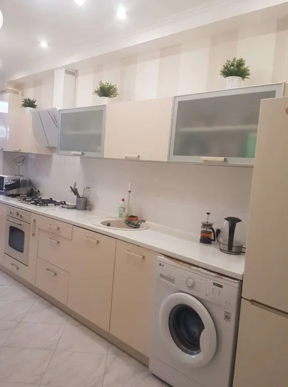 Квартира в парке в 2 минутах от моря — аренда посуточно в Алушта