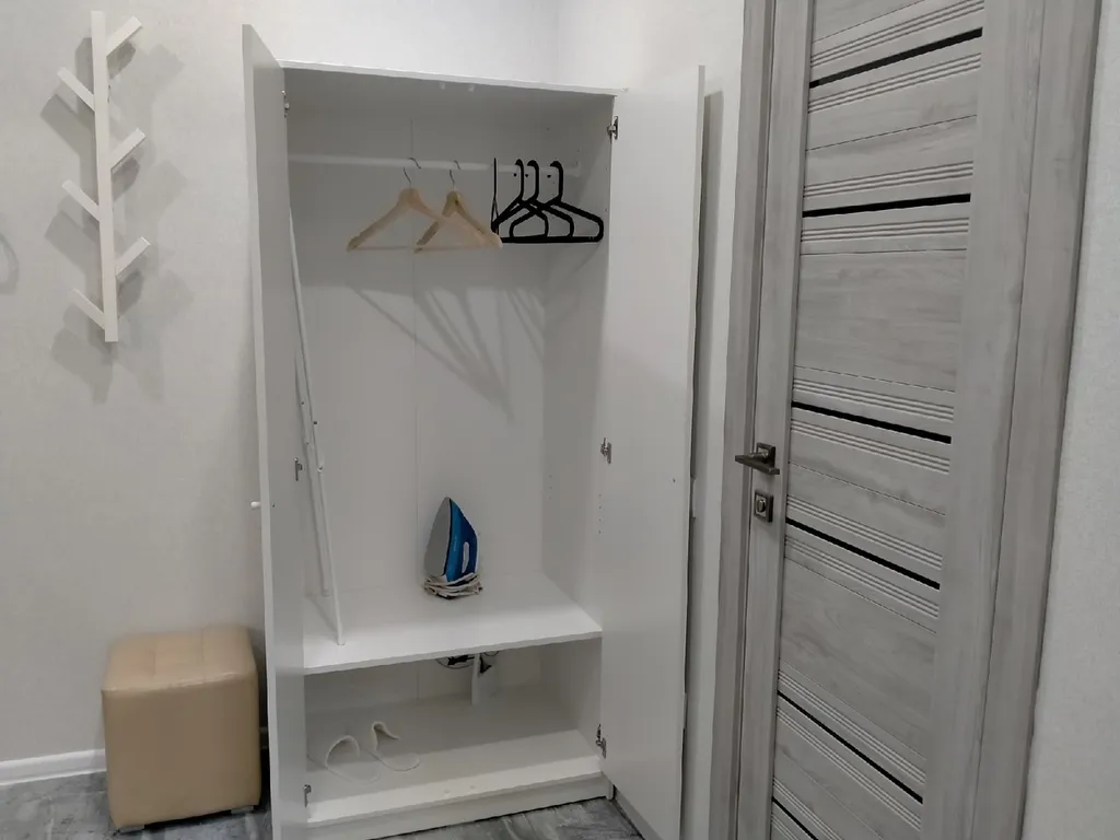 Спутник, 1-комнатная квартира рядом с набережной