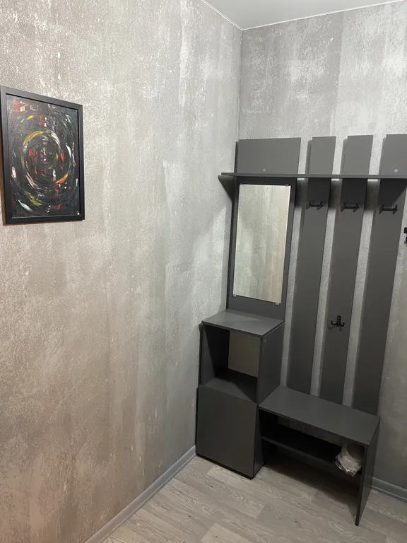 Дом в черте города в сосновом лесу