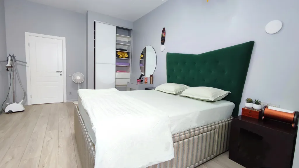 Шикарная квартира с видом на Золотой и Русский мост