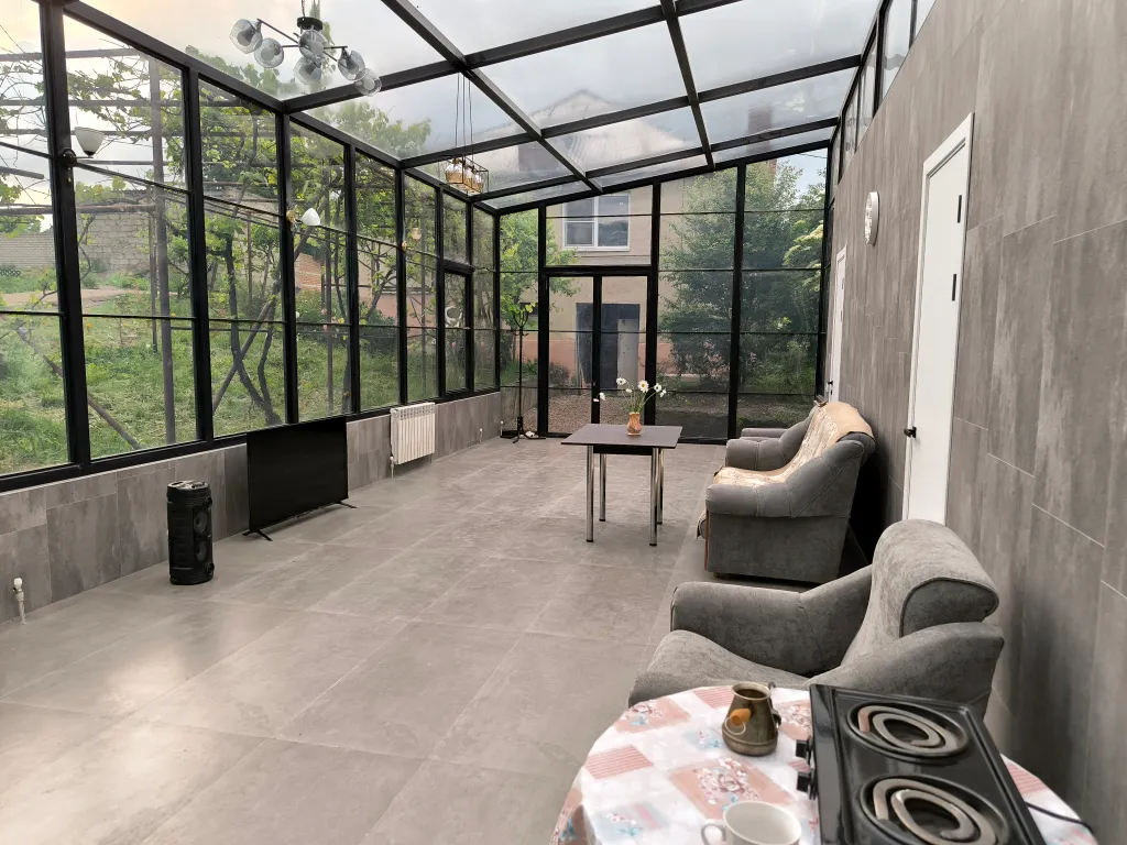 Коттедж Уютный дом с беседкой и мангальной зоной — аренда посуточно в Ставрополь