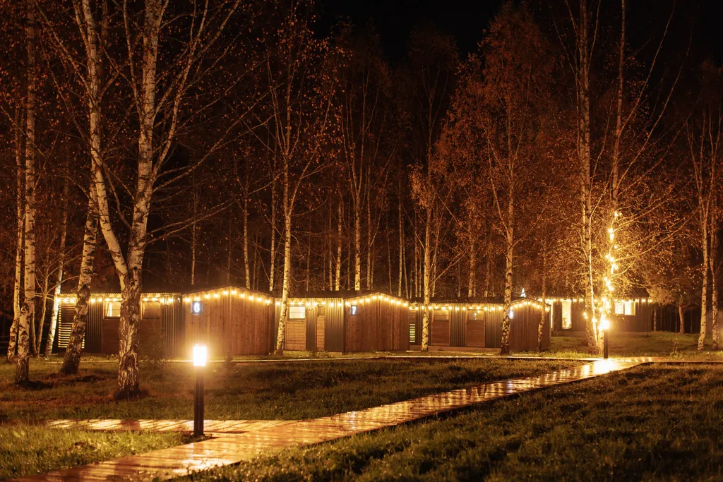 Уютные дома для отдыха от городской суеты на берегу Волги