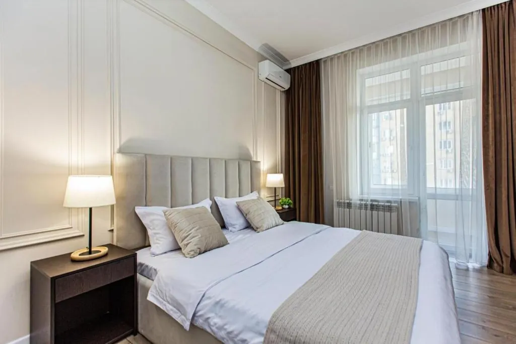 3-ком квартира Bayhouse около ТРЦ MEGA Alma-Ata для 6-х гостей