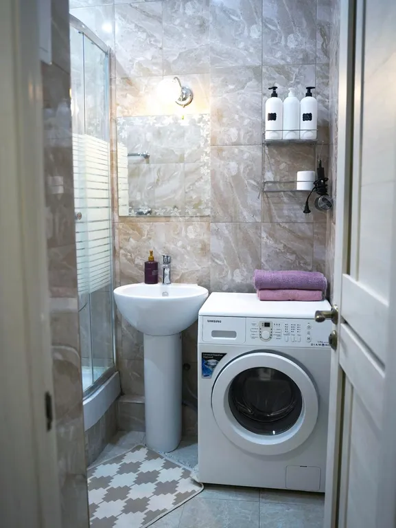 Квартира Просторная квартира в древесных оттенках — Краснодар