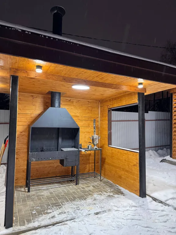 Двухэтажный дом с баней на дровах и мангальной зоной