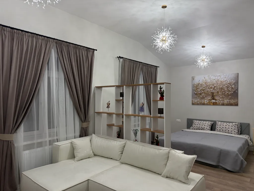 Уютный дом у леса