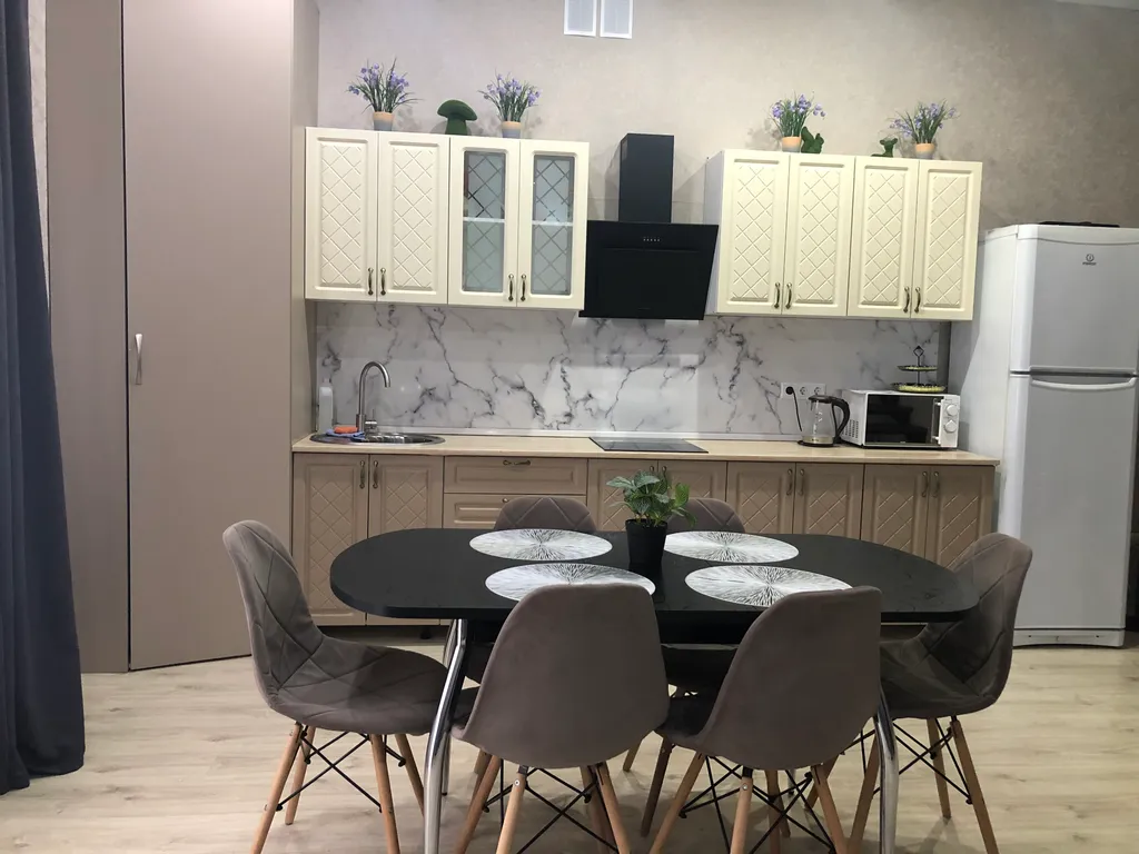 Дом с видом на озеро и горы на озере Банном