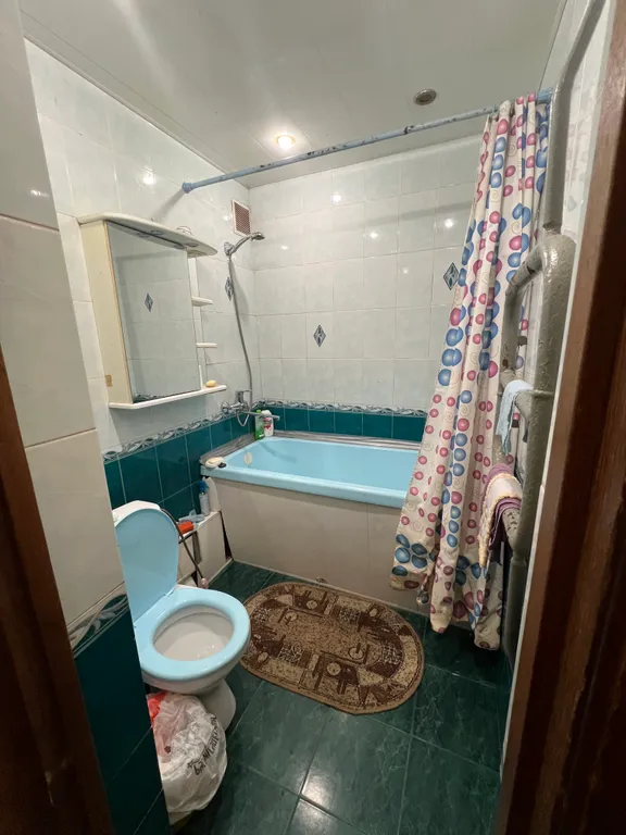 Двухкомнатная квартира в промышленном районе