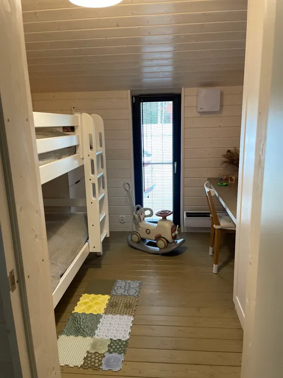 Коттедж Дом с летним бассейном (4 спальни) — Дубна